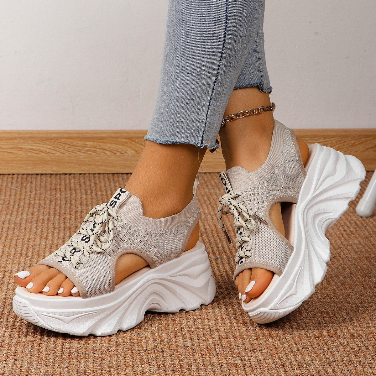 Sandalen mit Plateau – Bild 2 | LuxeStyle