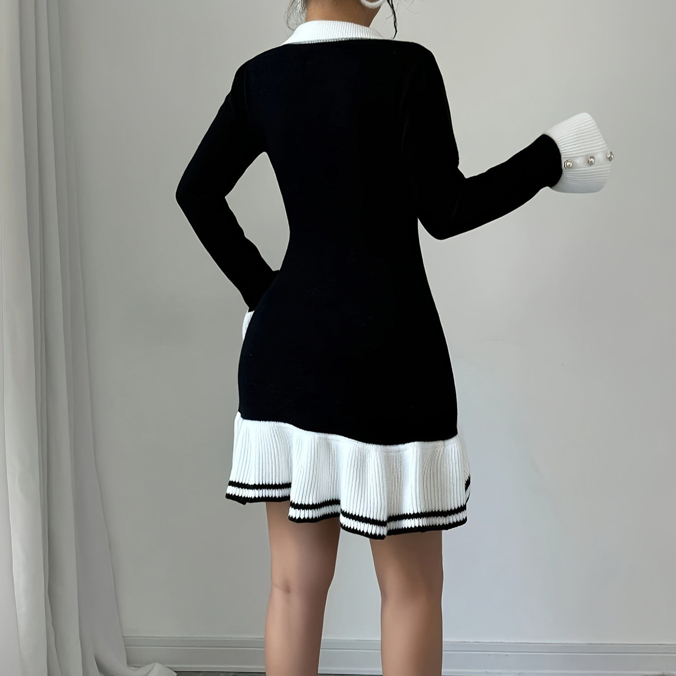 Gerüschtes V-Neck Minikleid für Damen