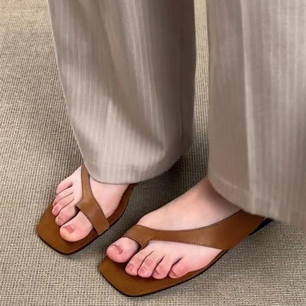 Retro-Sandalen mit eckiger Zehenpartie