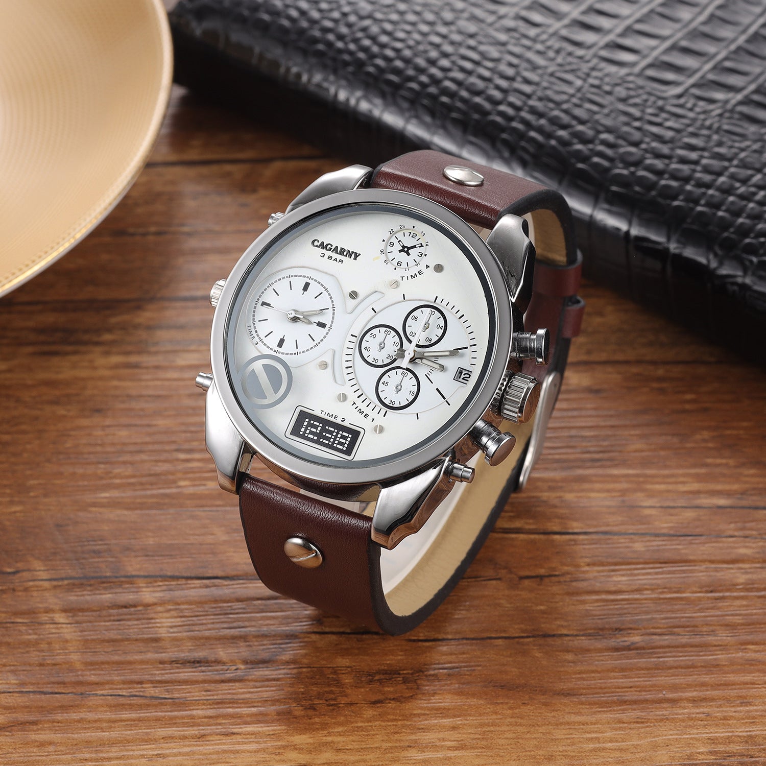 Herrenuhr mit doppelter Zeitzone