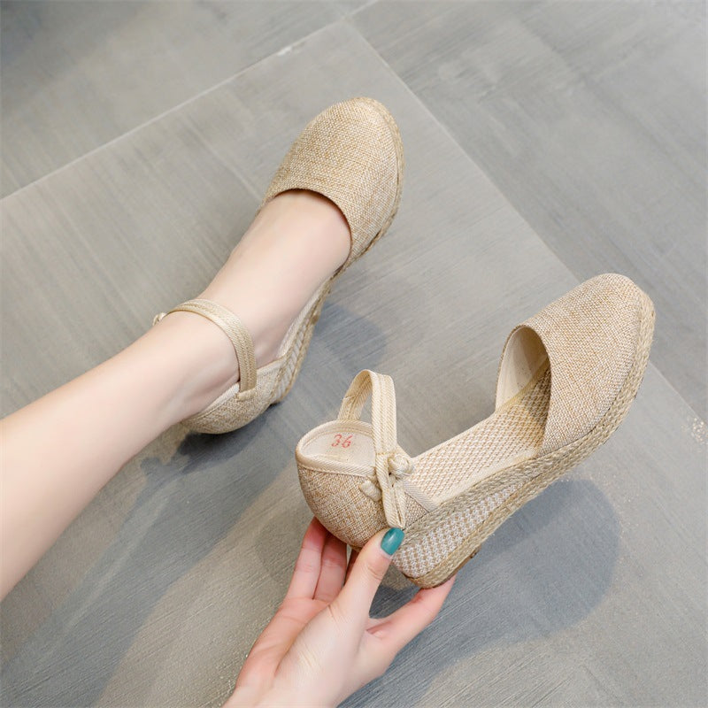 Keile Sandalen mit Fesselriemchen – Bild 21 | LuxeStyle