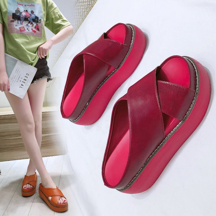 Retro Plateau-Sandalen mit Überkreuzriemen