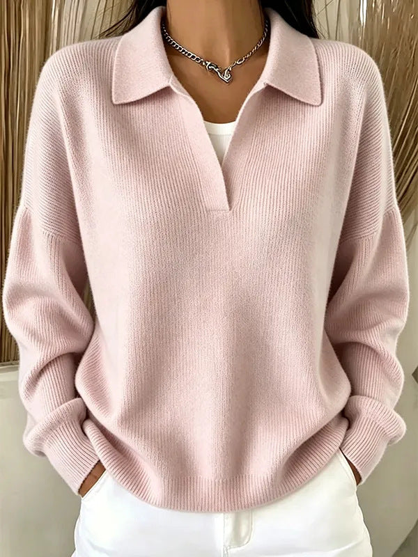 Gerippter V-Pullover mit Turn-Down-Kragen