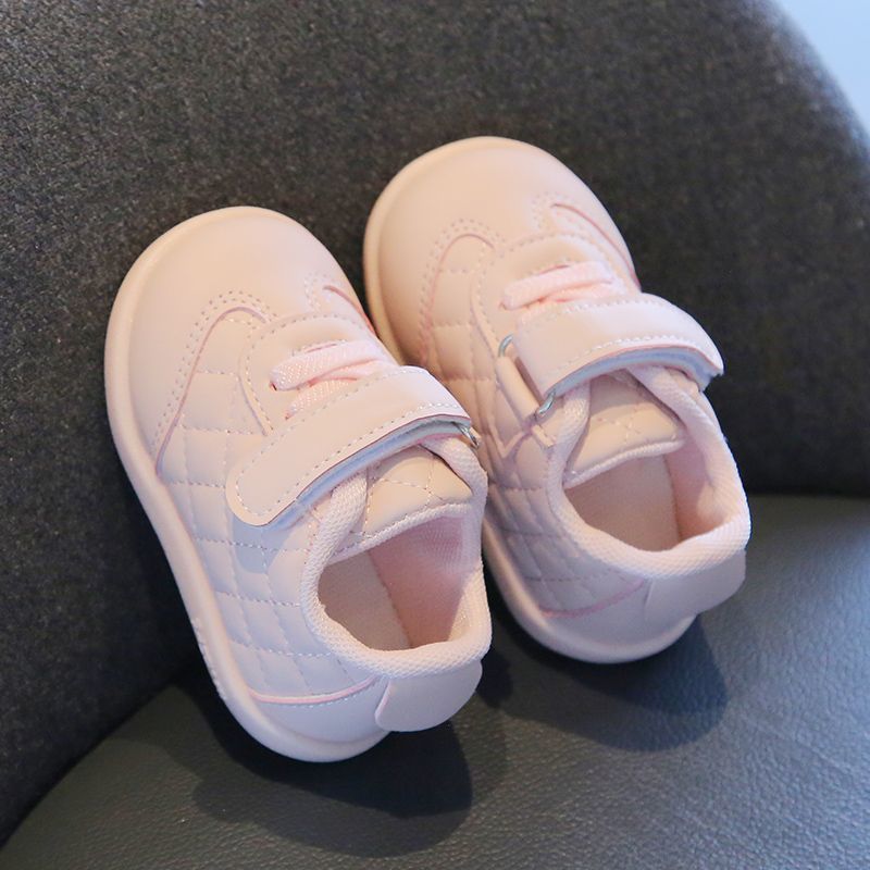 Weiche Sohle Anti-Rutsch Kinderlaufschuhe