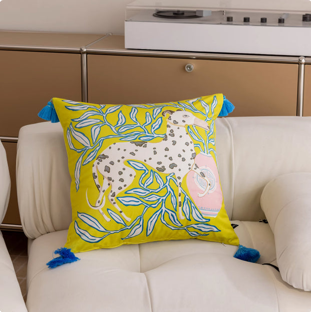 Samt-Kissenbezug mit Hunde-Print – Bild 7 | LuxeStyle