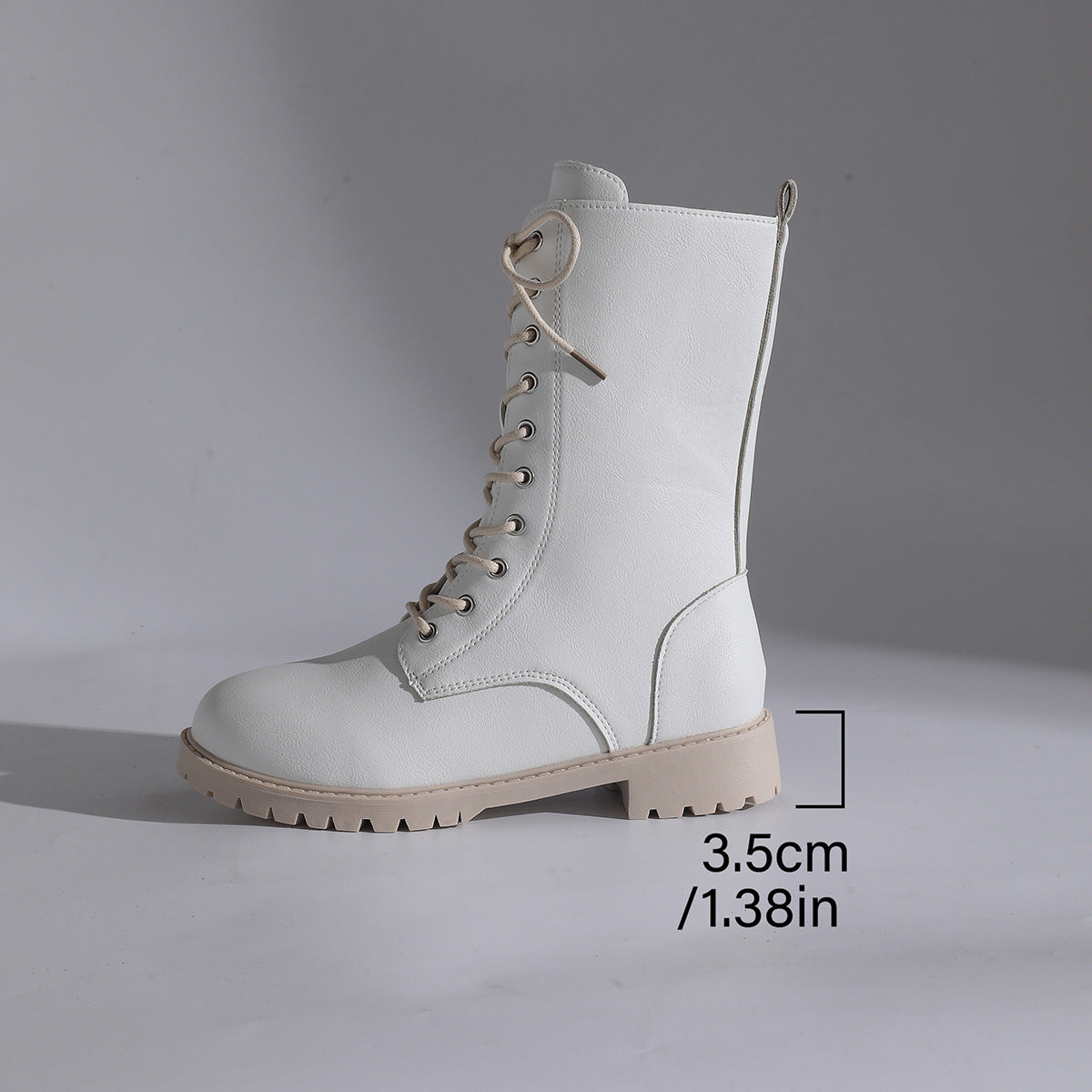 Martin Boots mit Rundspitze und Blockabsatz