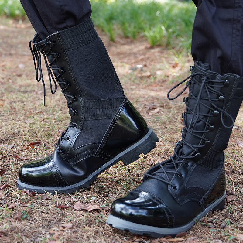 Schwarze Kampfstiefel