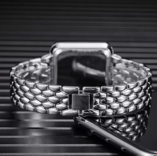 Digitale Damenuhr mit Stahlband – Bild 2 | LuxeStyle