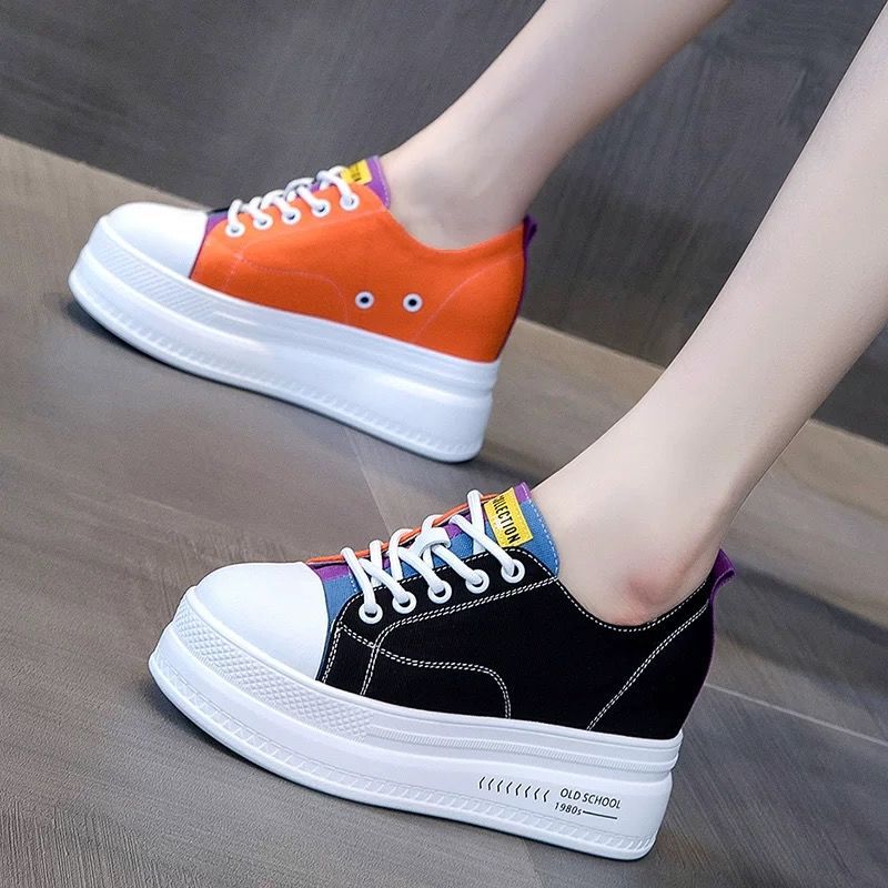 Koreanische Canvas-Sneaker mit Innenabsatz – Bild 6 | LuxeStyle