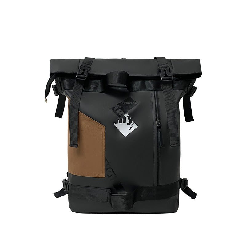 Grosser Rucksack mit geschwungener Kante