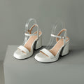 Sandalen mit klobigem Absatz