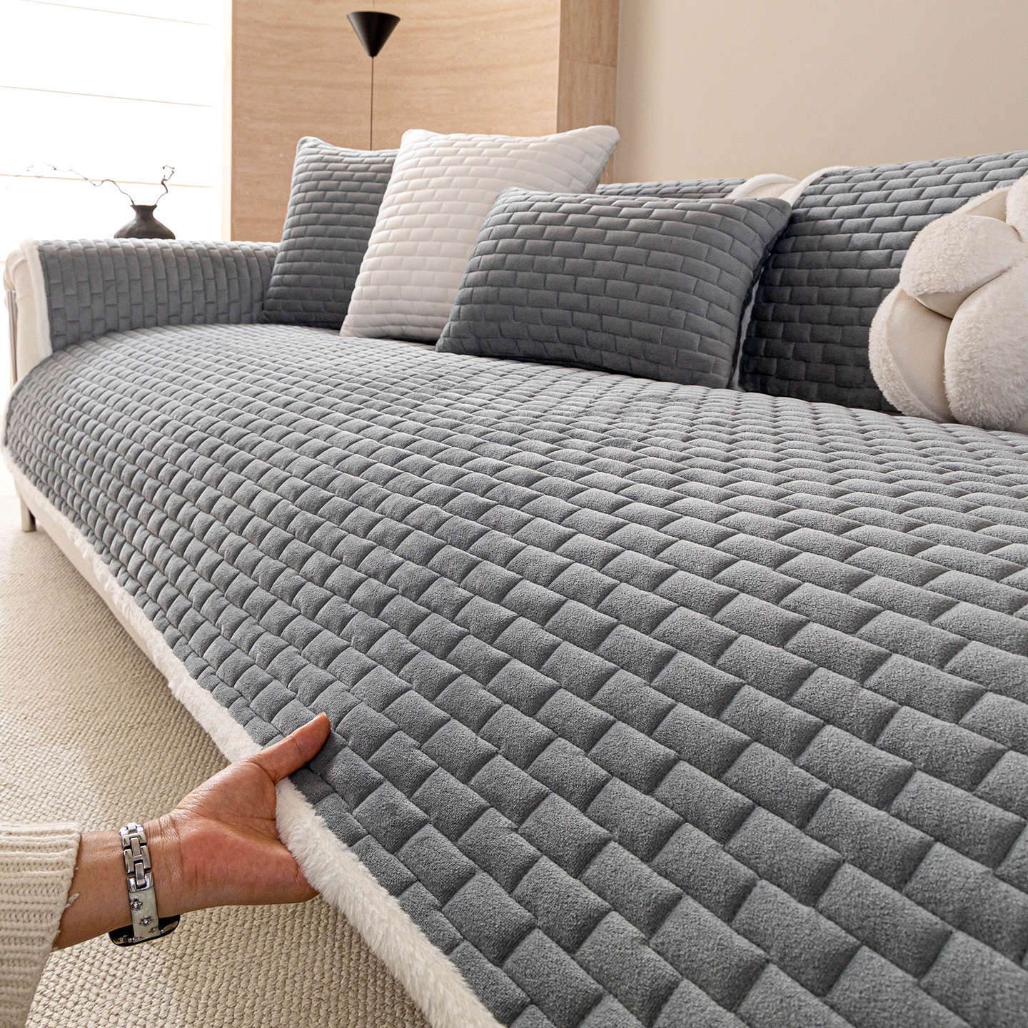 Vielseitiges Sofa-Kissen für jede Jahreszeit