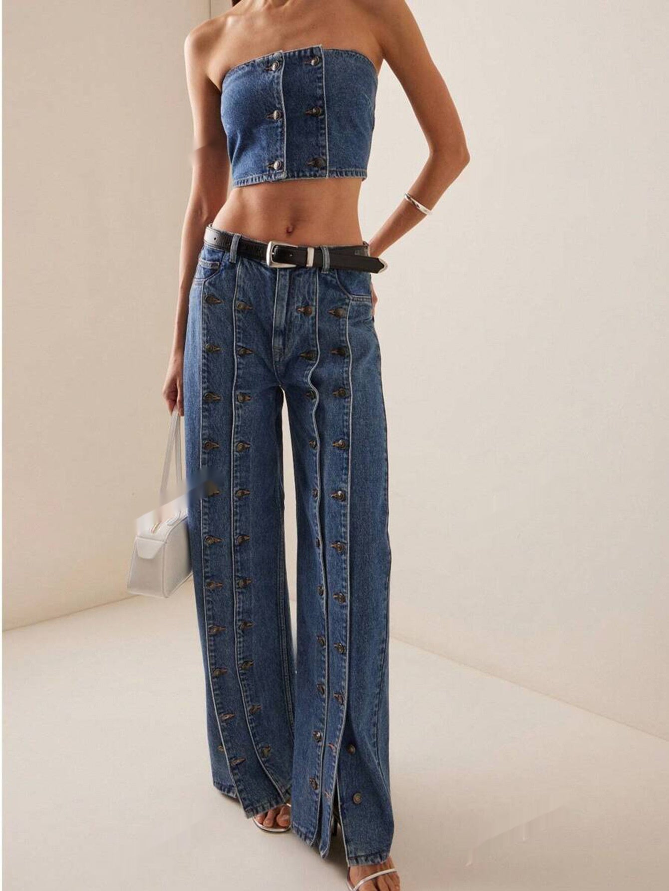 Blaues Straight-Jeans