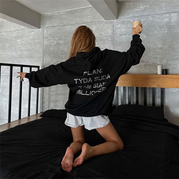 Kapuzenpullover im Streetwear-Stil für Damen