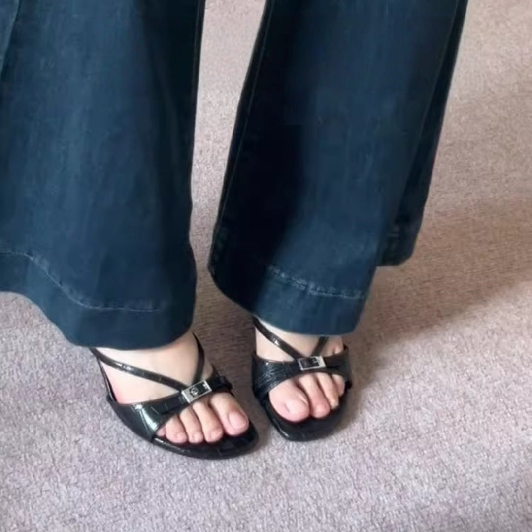 Stiletto-Absatz Sandalen aus Mikrofaser – Bild 5 | LuxeStyle
