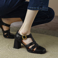 Vintage Sandalen mit T-Riemen und Blockabsatz