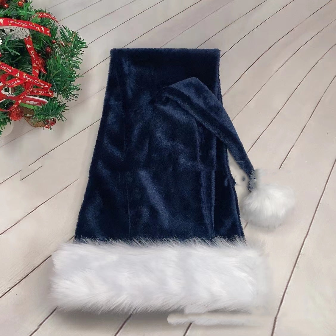 Weisser Weihnachtsmann-Hut aus Plüsch – Bild 12 | LuxeStyle