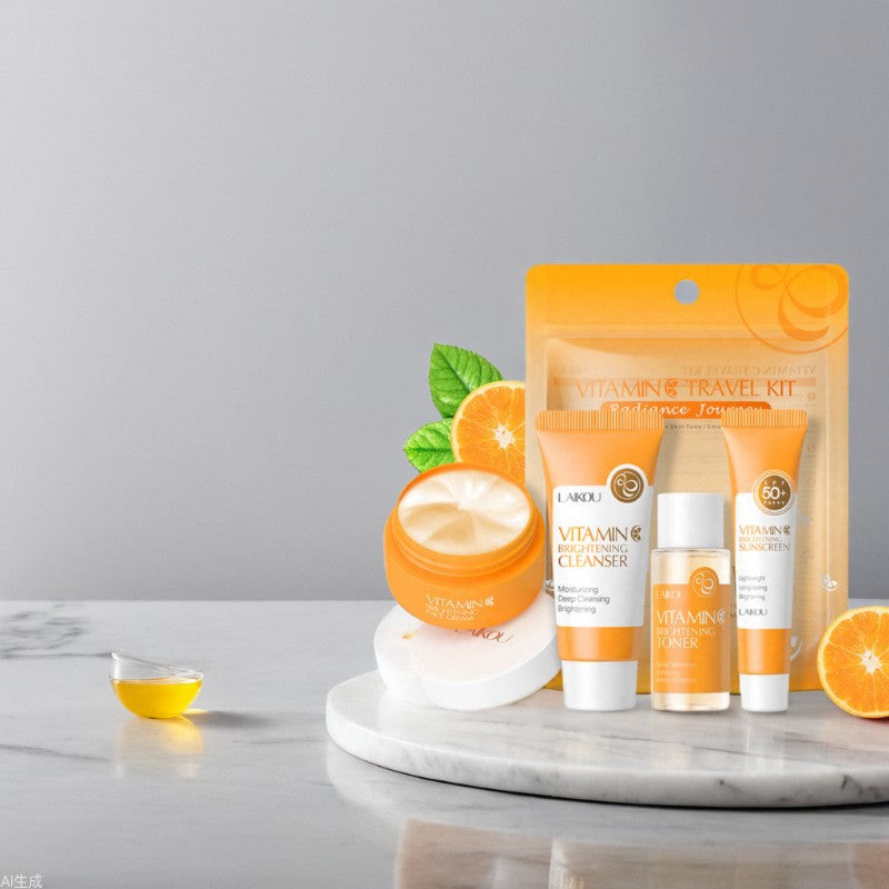 Vitamin C Reise-Set für strahlende Haut – Bild 4 | LuxeStyle