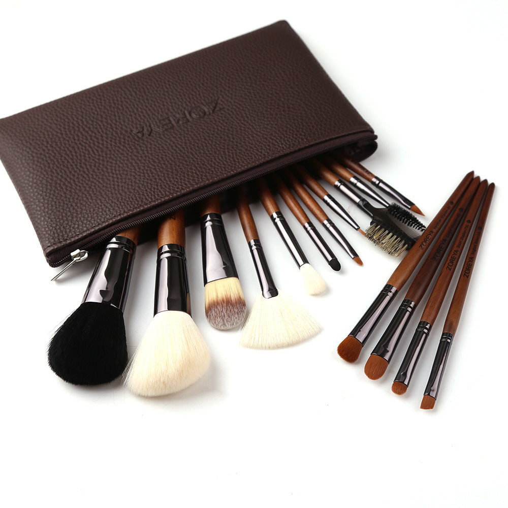 Make-up Pinselset mit Holzgriff