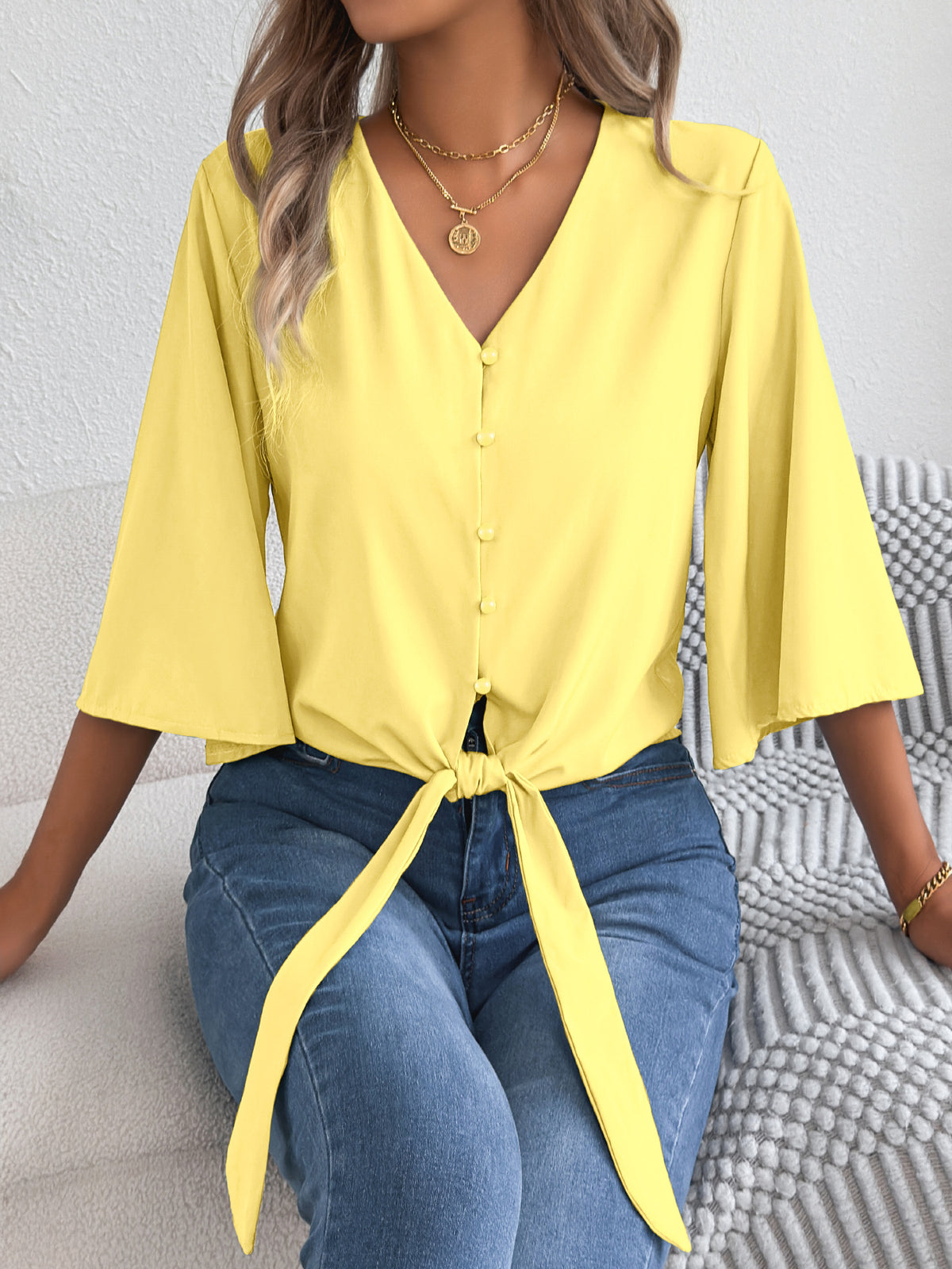 V-Ausschnitt Top mit 3/4-Ärmeln – Bild 2 | LuxeStyle