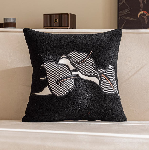 Kissen mit Pflanzen- und Blumenmuster