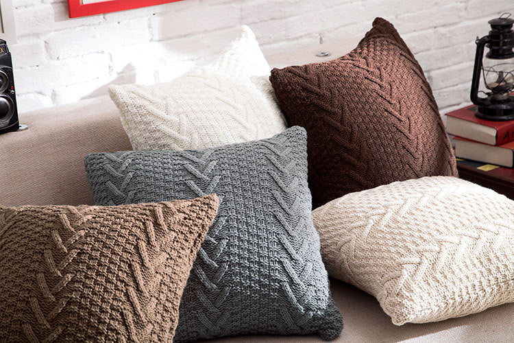 Grobes Strick-Kissenbezug aus Wolle – Bild 5 | LuxeStyle