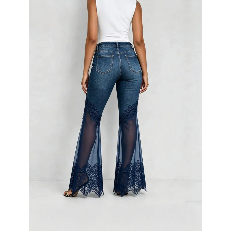 High-Waist Jeans mit ausgestelltem Bein