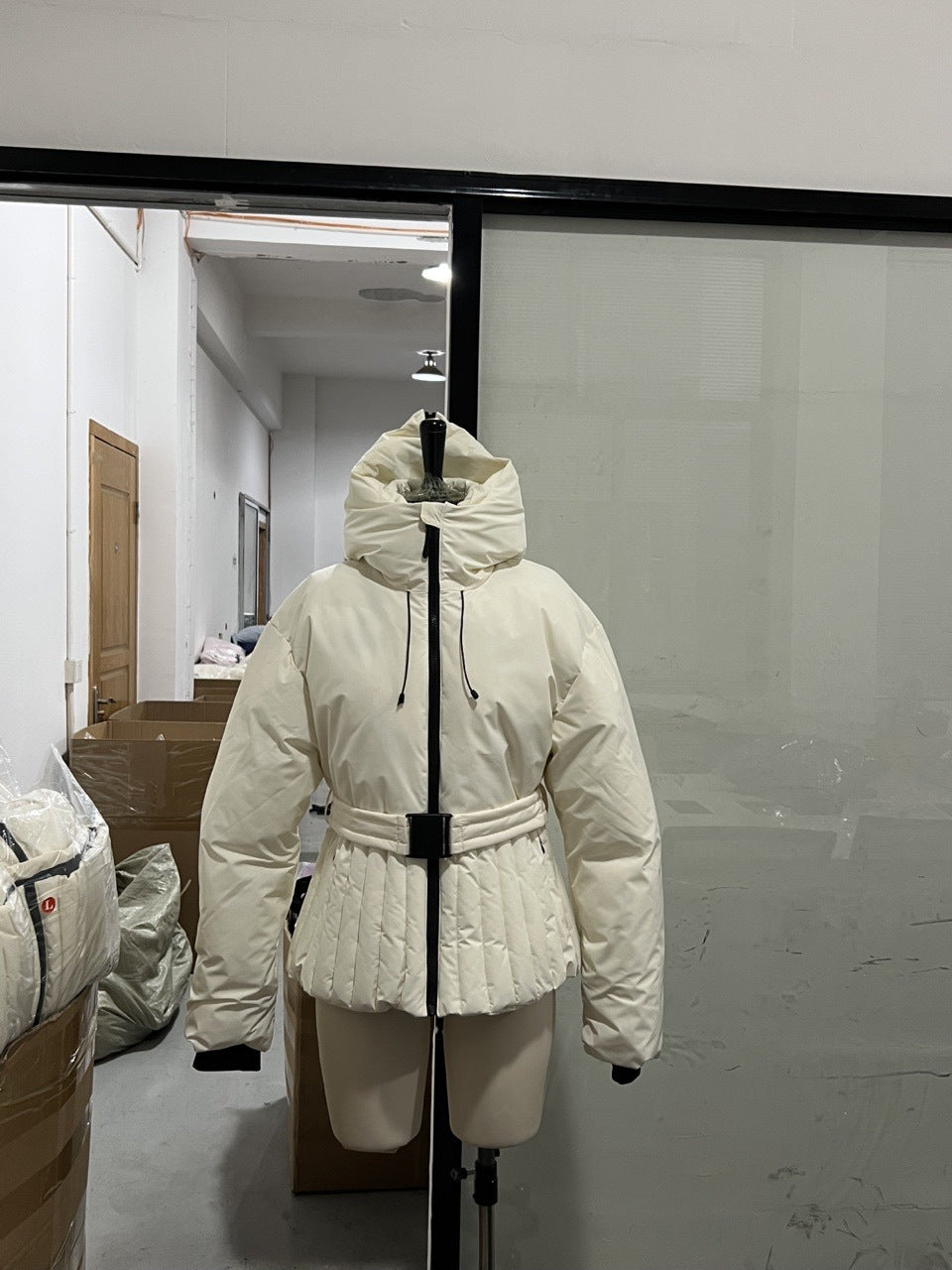 Kurze Baumwolljacke mit Gürtel | LuxeStyle
