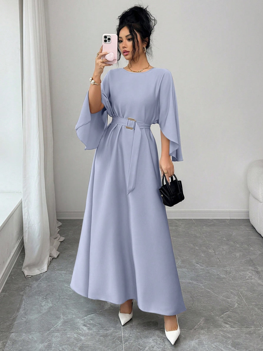 Elegantes Strickkleid mit Schnürung – Bild 4 | LuxeStyle
