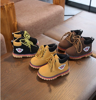 Warme Winter-Boots für Kinder