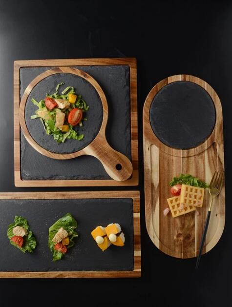 Pizzateller aus Akazienholz und Stein – Bild 2 | LuxeStyle