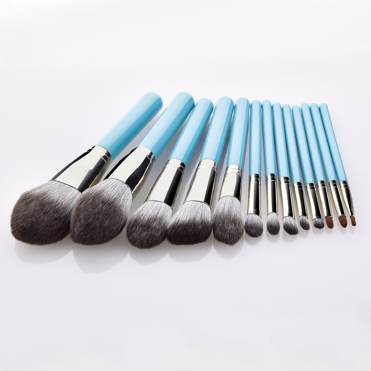 Professionelle Make-up-Bürsten – Bild 3 | LuxeStyle