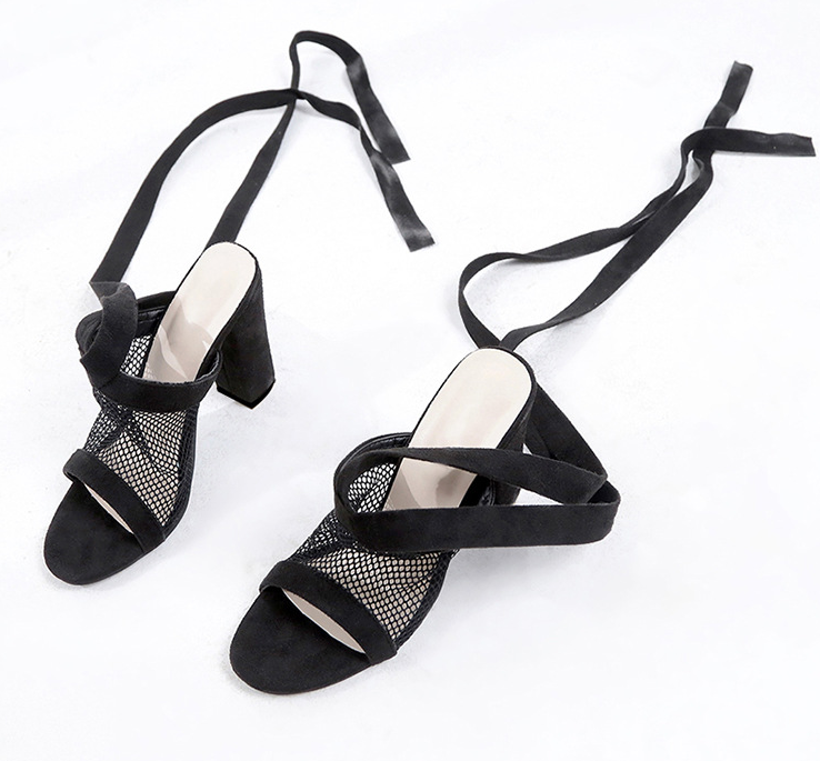Hohe Keil-Sandalen