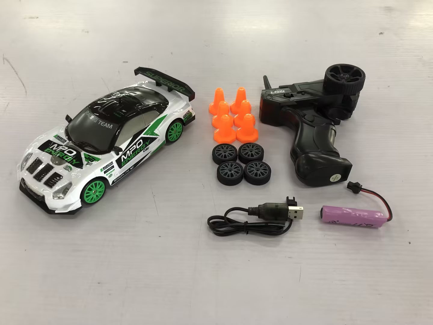 Drift-Rennwagen 2.4G