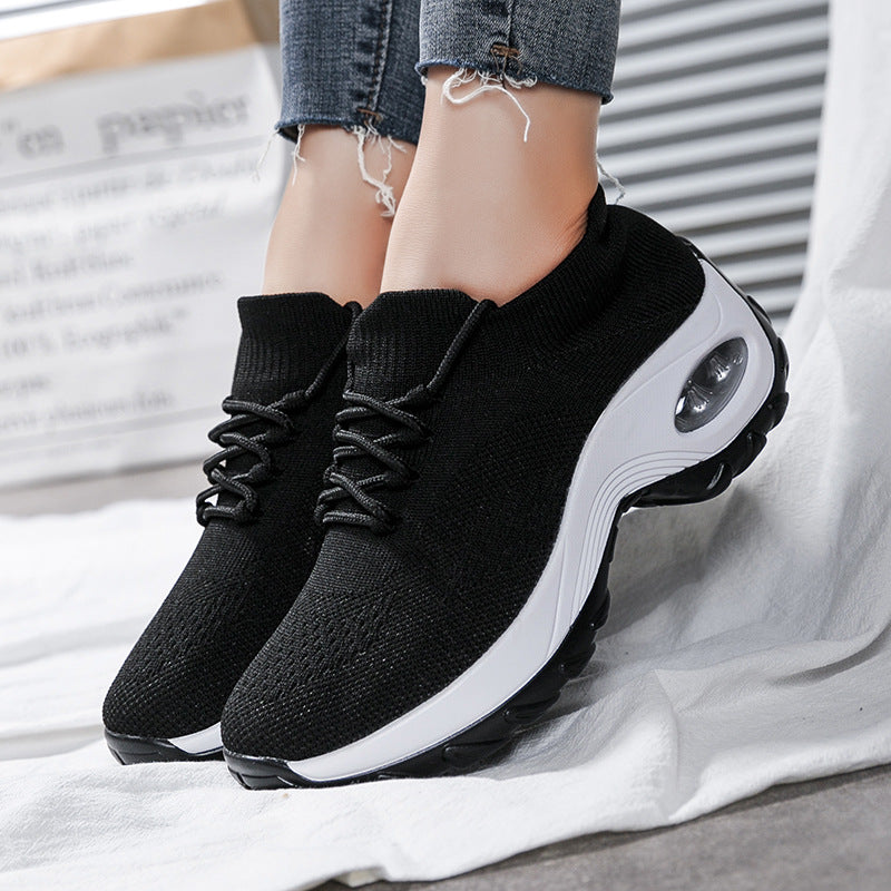 Sportliche Strick-Socken-Schuhe mit Plateau