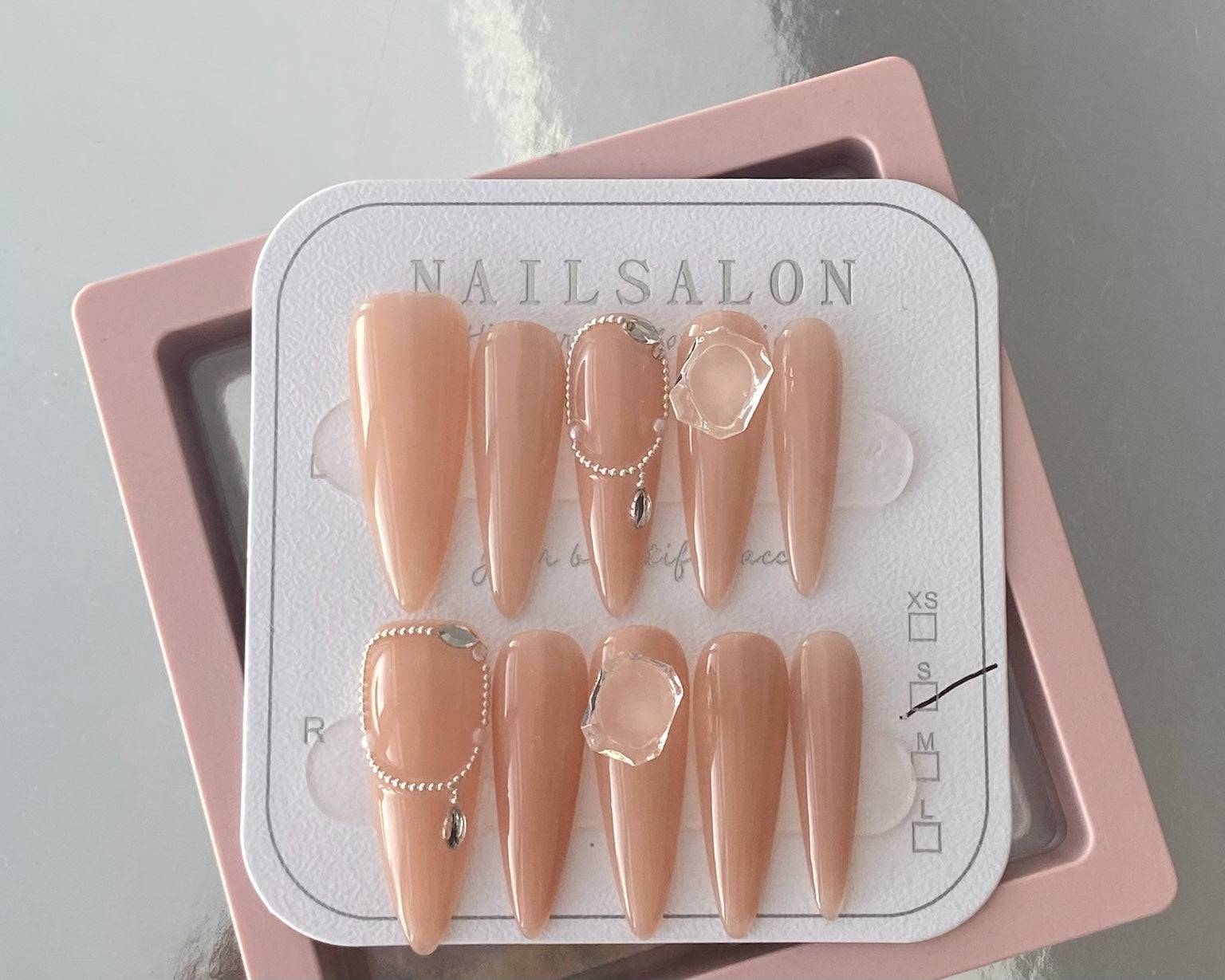 Press On Nails T071 mit rosa Edelsteinen – Ansicht 6