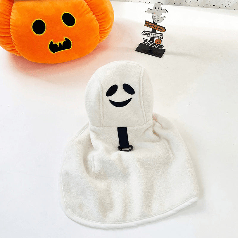 Tier-Halloween-Mantel