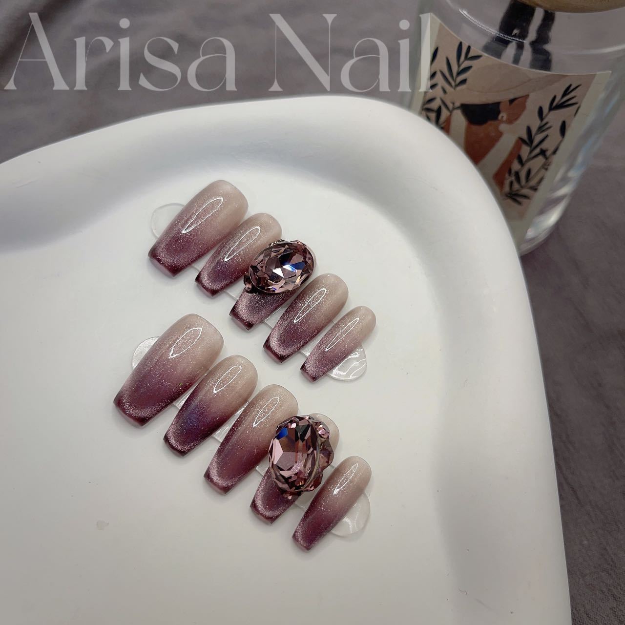 Handgemachte Cat's Eye Nägel zum Aufkleben