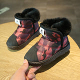Farbe: Camouflage Rot