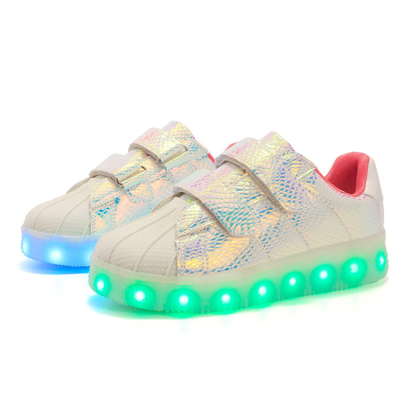 Coole LED-Schuhe für Kinder – Bild 3 | LuxeStyle