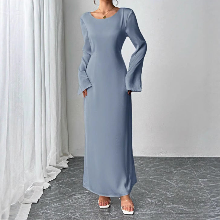 Elegantes Maxikleid mit ausgestellten Ärmeln