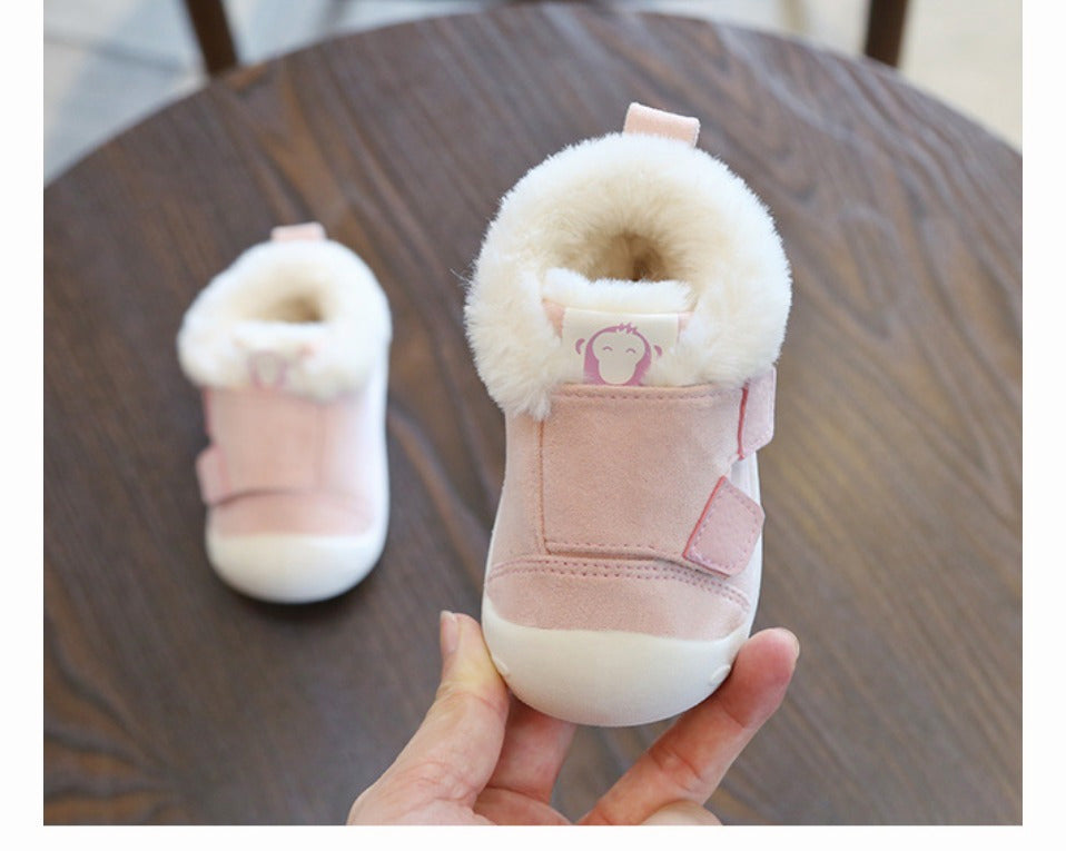 Velours-Schuhe für Kleinkinder – Bild 8 | LuxeStyle