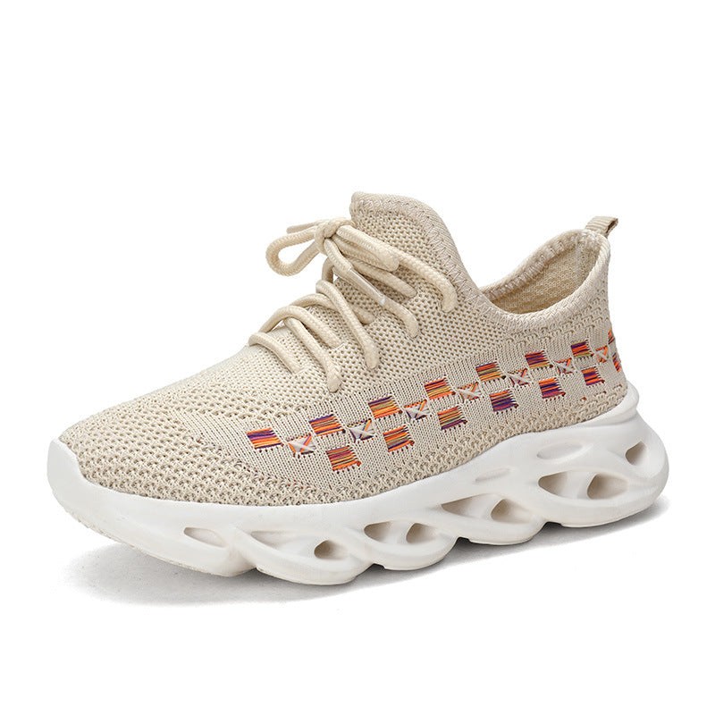 Sportliche Mädchenschuhe mit Mesh – Bild 1 | LuxeStyle