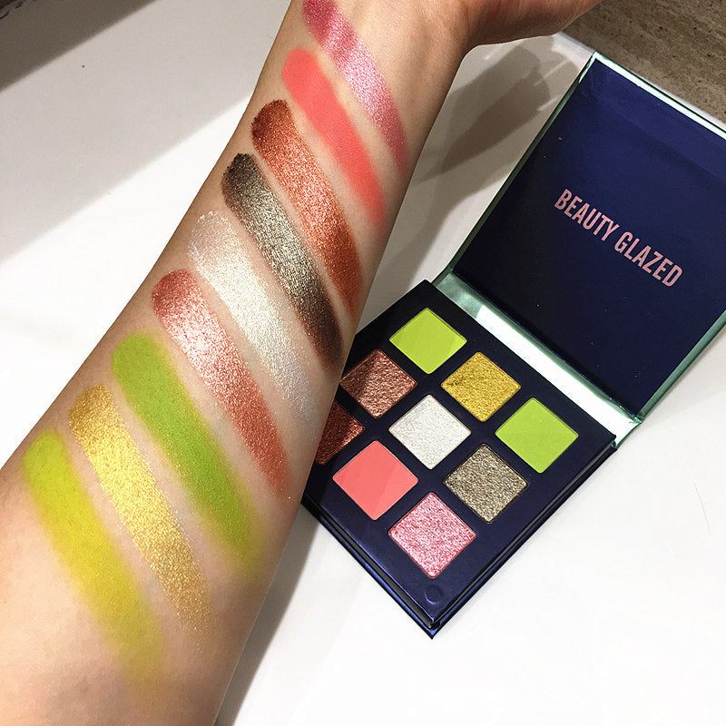 Eyeshadow Palette mit 8 Farben – Bild 5 | LuxeStyle