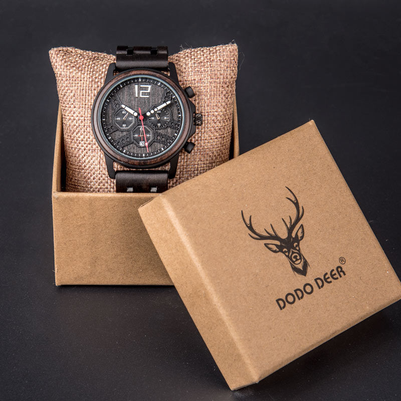 Holzuhr mit Chronograph, Kalender und Leuchtanzeige | LuxeStyle