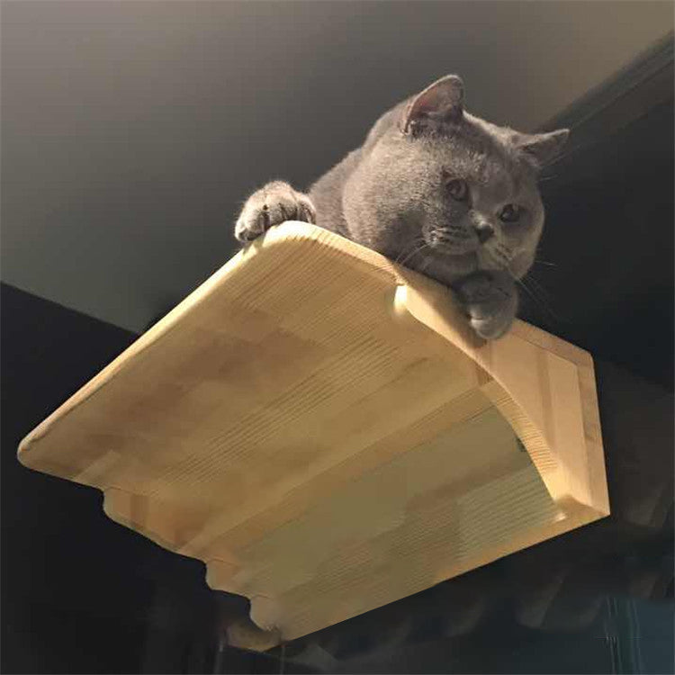 Wandmontiertes Katzenklo aus Holz