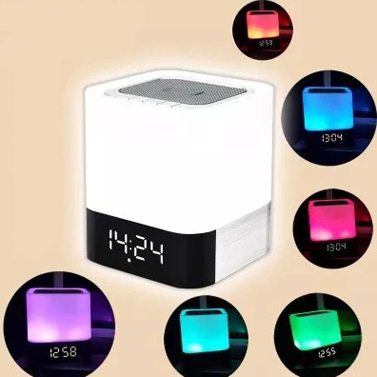 Bluetooth Lautsprecher mit Nachtlicht & Uhr – Bild 6 | LuxeStyle
