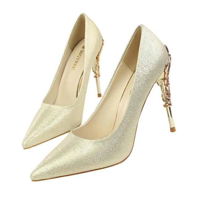 Elegante High Heels mit Metall-Akzent