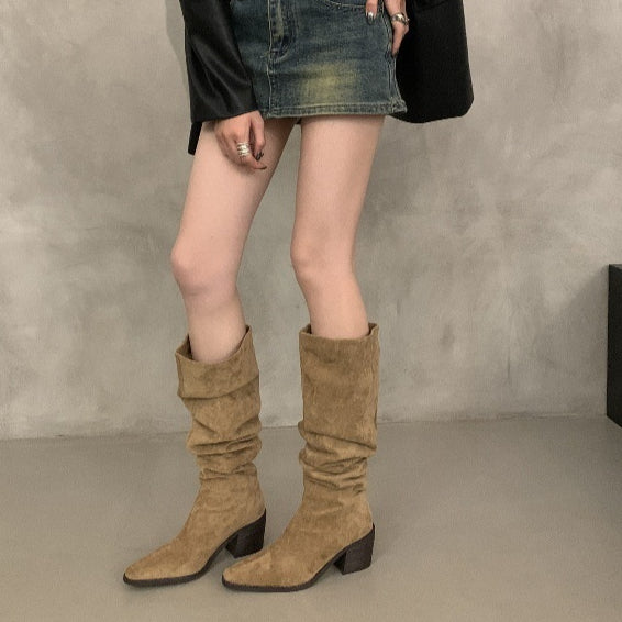 Kniehohe Reitstiefel mit Samtfutter