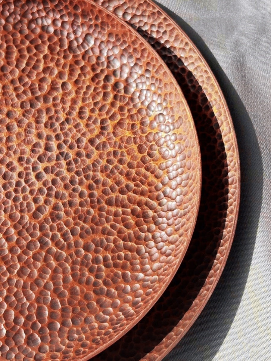 Rundes handgemachtes Tablett aus Stroh – Bild 5 | LuxeStyle